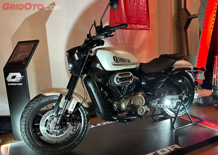 QJ Motor SRV 250 AMT