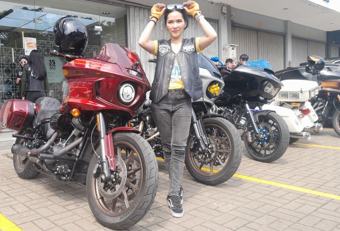 Dheya anggota dari Club Sheriders