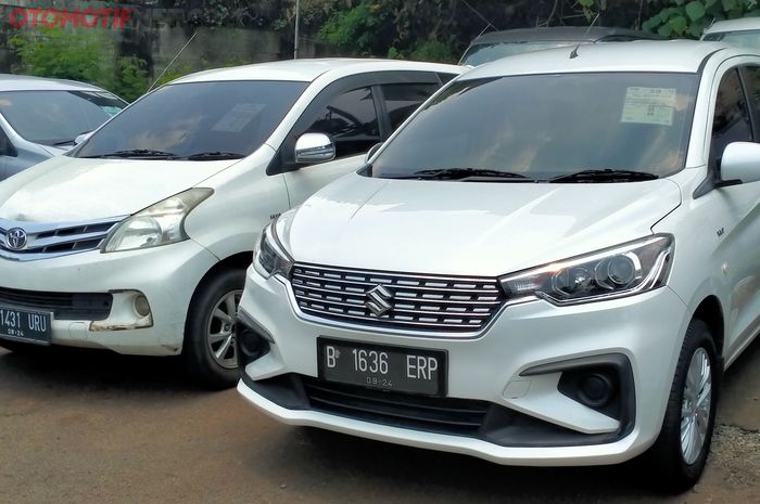 Ilustrasi pilihan mobil bekas