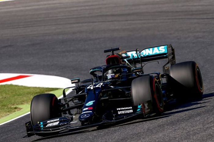 Lewis Hamilton makin tak tersentuh di puncak klasemen sementara pembalap F1 2020 usai menang di F1 Tuscan