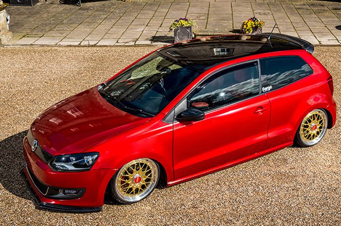 Atap VW Polo 6R serat karbon