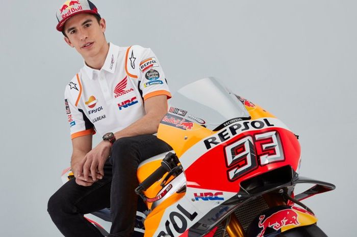 Sudah merasa nyaman dengan dan senang dengan lingkungan Honda, Marc Marquez merasa tak perlu pindah tim