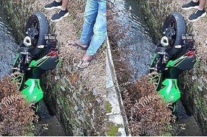 Kawasaki Ninja 250 Fi masuk ke parit di Tawangmangu, Karanganyar, Jawa Tengah karena menghindari tabrakan dengan Yamaha Byson dari arah berlawanan, (8/8/21)