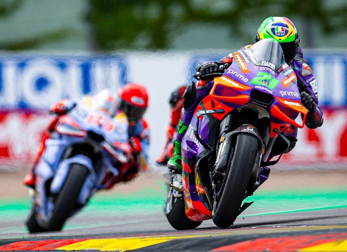 Franco Morbidelli secara tak langsung membantu Marc Marquez meraih podium di MotoGP Jerman 2024