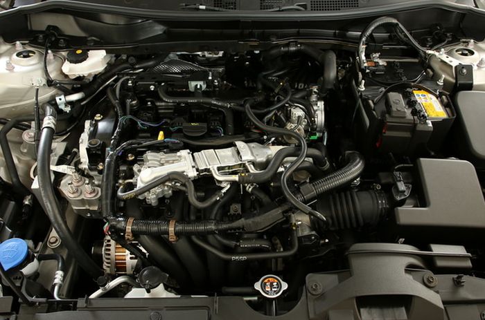 Mazda Sunlit Citrus didukung mesin SKYACTIV-G 1.500 cc bertenaga 110 dk 