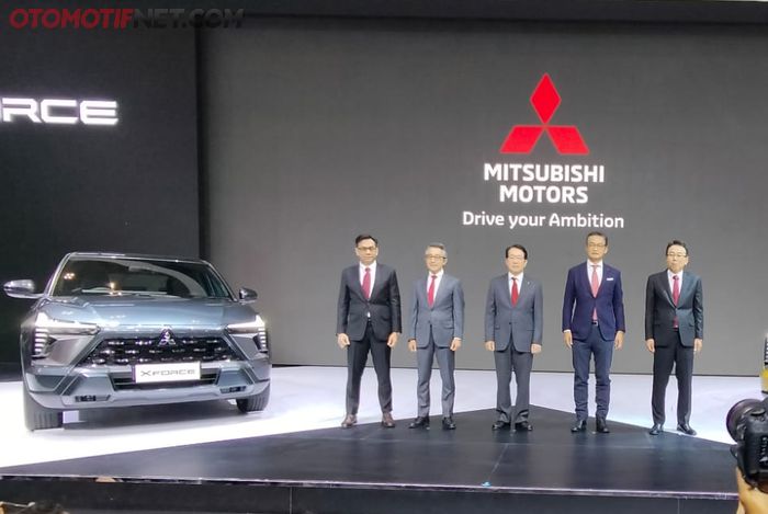 Peluncuran Mitsubishi Xforce world premiere dihadiri jajaran Mitsubishi Motors. 