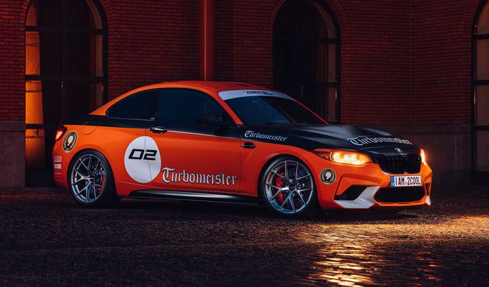 Eksterior BMW M2 keren dengan livery balap BMW 2002 Hommage