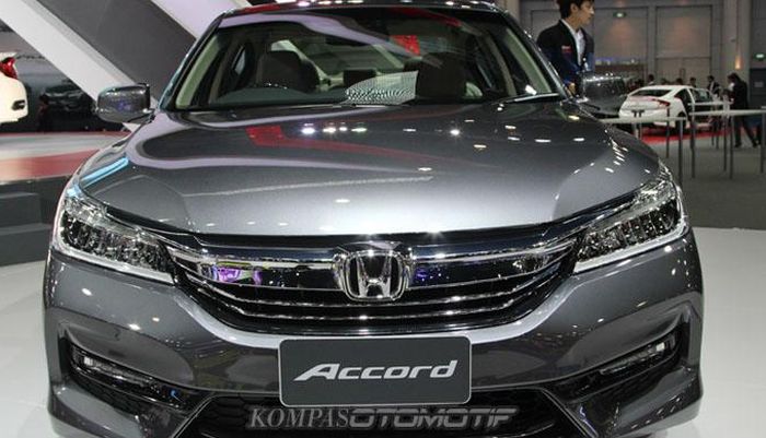 Honda Accord produksi 2016