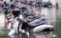 Wajib Dilakukan, Ganti Komponen Ini Setelah Motor Terendam Banjir