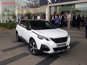 Mobil Baru Peugeot 5008 Resmi Mengaspal Di Indonesia Harga Rp 800 Jutaan Gridoto Com