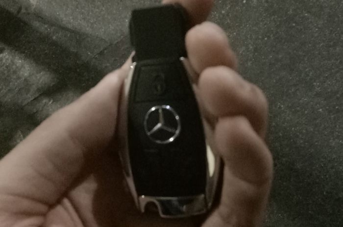 Kunci mobil immobilizer Mercedes-Benz