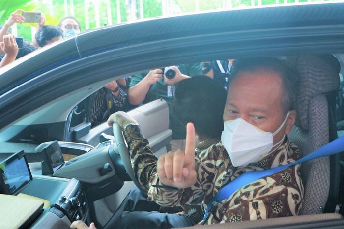 Menteri Perindustrian Agus Gumiwang