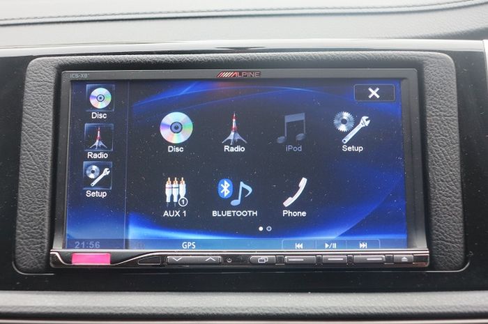Head unit Alpine ICS-X8, HU 2DIN yang sudah dilengkapi fitur mirror link, lumayan canggih nih