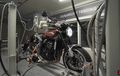 Untuk Ngetes Knalpot Racing Ternyata Akrapovic Pakai Robot Khusus, Ini Tujuannya