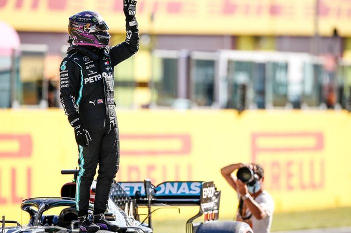 Lewis Hamilton jadi juara di F1 Eifel 2020, samai rekor kemenangan Michael Schumacher