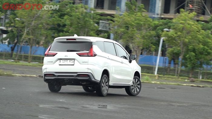 Stabilitas mumpuni dengan fitur AYC