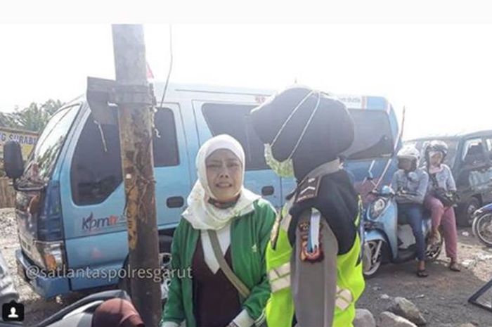 Ibu pemudik arah Garut sedang kehilangan suami