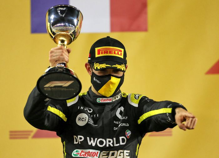 Esteban Ocon berhasil membungkam pihak-pihak yang terus mengkritik setelah sukses naik podium di F1 Sakhir 2020