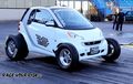 Lepas Kesan Imut, Smart Fortwo Jadi Mobil Drag 725 DK dan Bisa Wheelie
