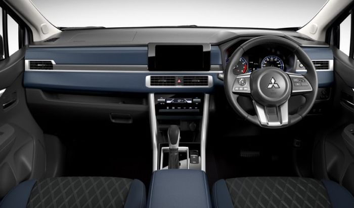 Tampilan interior Xpander Cross 