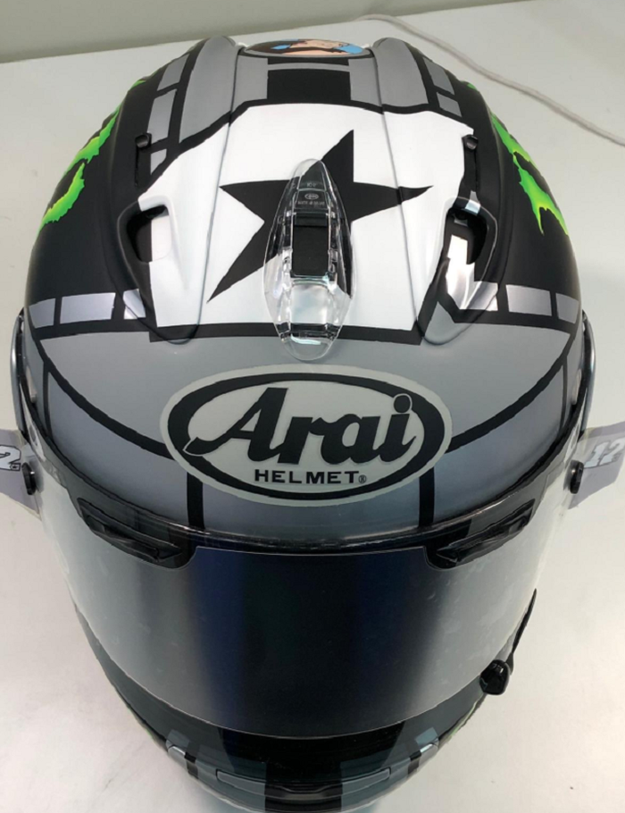 Helm baru Maverick Vinales