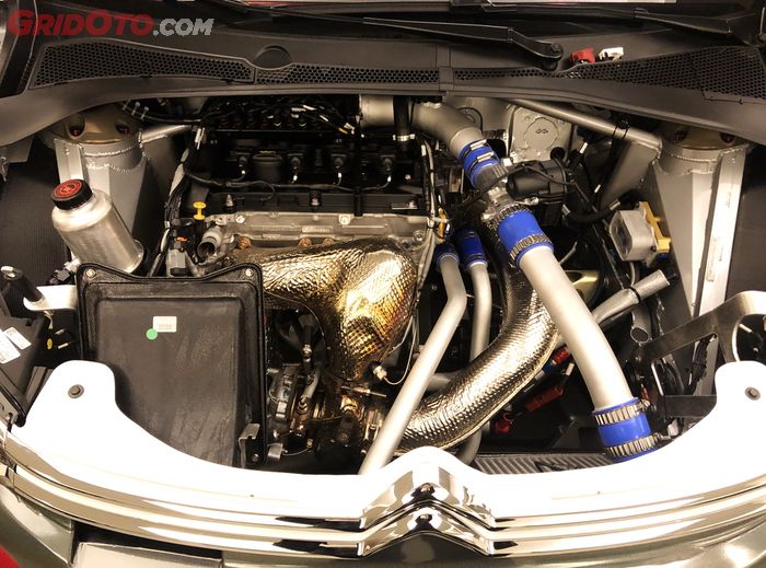 Citroen C3 R5 menggendong mesin 1.600 cc 4-silinder, 16-valve turbocharged