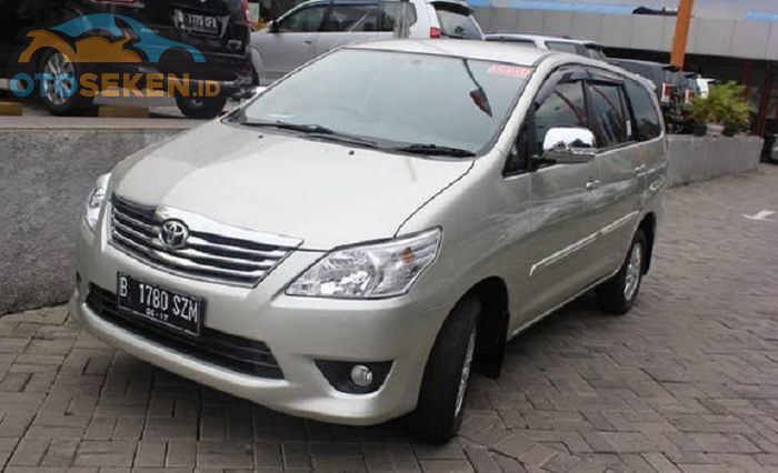 Toyota Kijang Innova G Diesel 2012