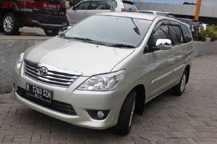 Toyota Kijang Innova G Diesel 2012