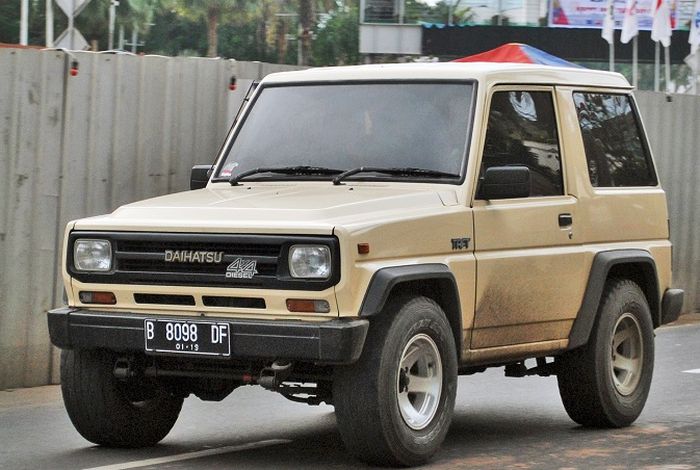 Ilustrasi mobil 4x4, Daihatsu Taft