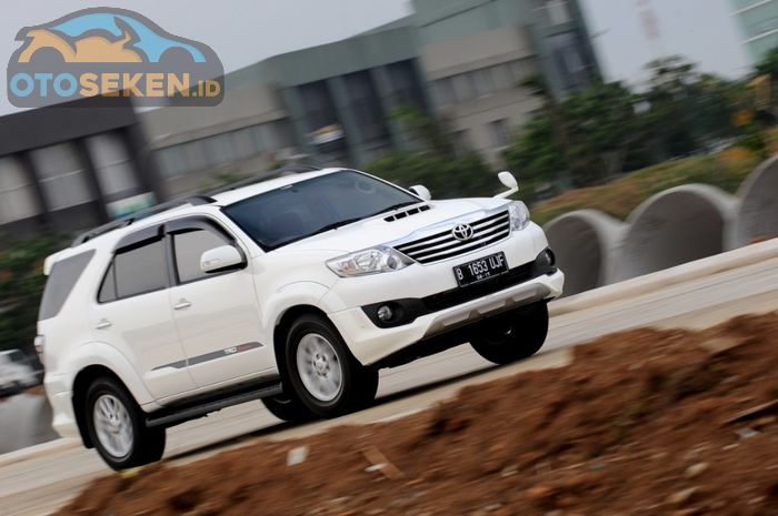 Harga Toyota Fortuner 2013 bekas