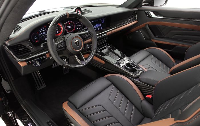 Tampilan kabin modifikasi Porsche 911 Turbo S garapan TopCar