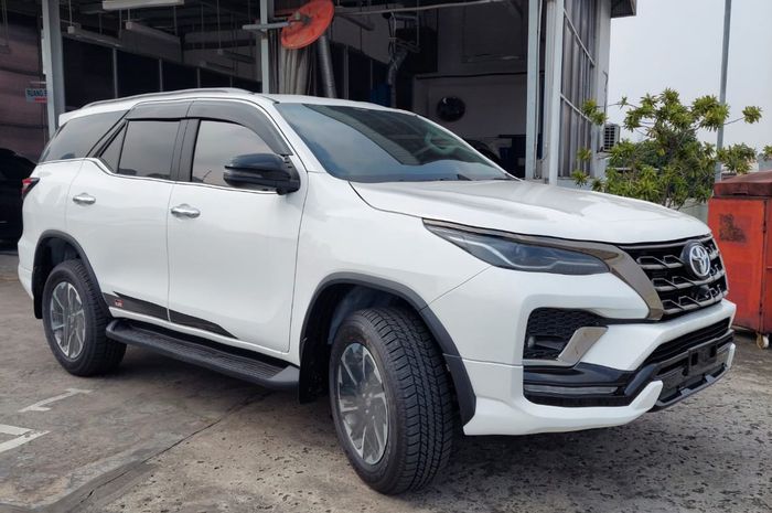 Toyota Fortuner GR Sport