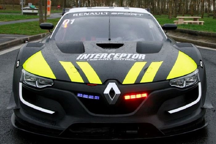 Mobil supercar digunakan polisi