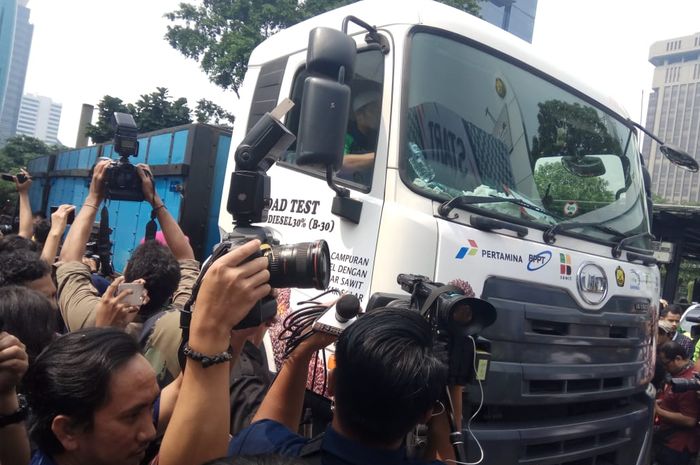 UD Trucks Quester ikut uji coba solar B30