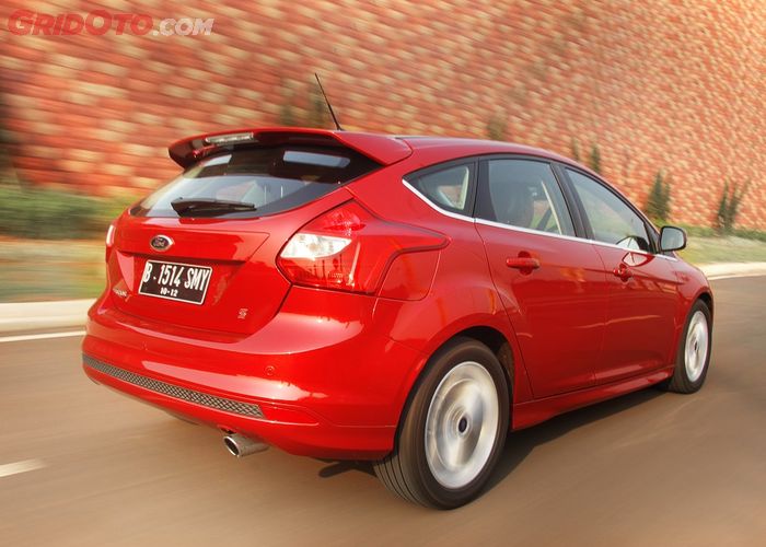Seken Keren Start Dari Rp 150 Jutaan Nih Daftar Harga Ford Focus Hatchback Gridoto Com