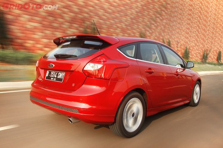 Seken Keren Start Dari Rp 150 Jutaan Nih Daftar Harga Ford Focus Hatchback Gridoto Com