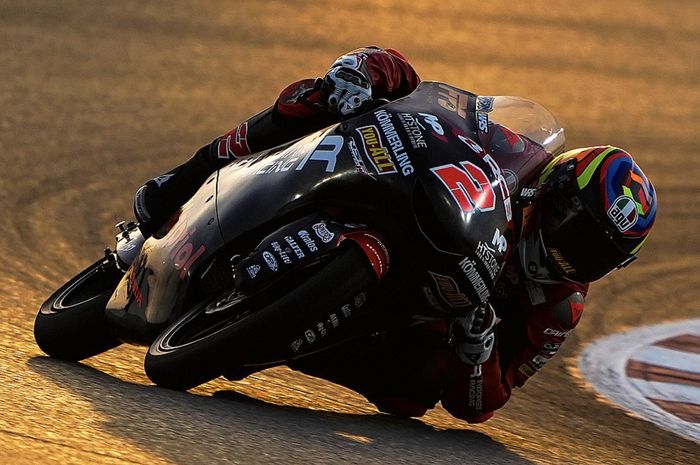 Gabriel Rodrigo bawa Indonesian Racing Team Gresini Moto3 tembus tiga besar di FP2 Moto3 Qatar 2021. 