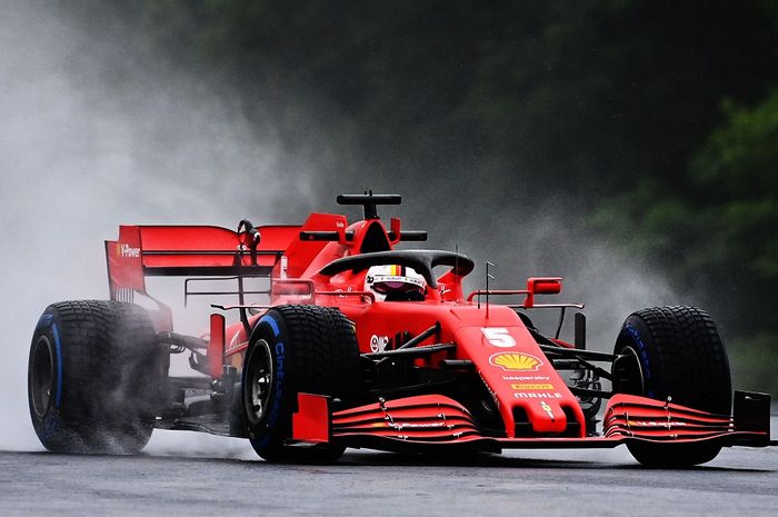 Sebastian Vettel menjadi yang tercepat, sementara Lewis Hamilton tidak mencatatkan waktu di sesi FP2 F1 Hongaria