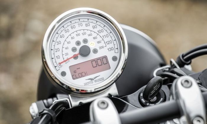 Instrumen cluster Moto Guzzi V9 Bobber
