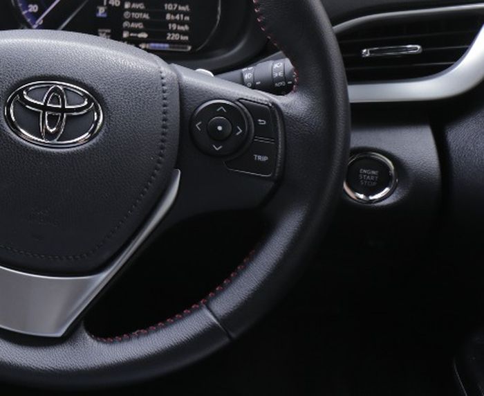 Yaris 2018 TRD Sportivo dibekali Smart Engine Start/Stop Button