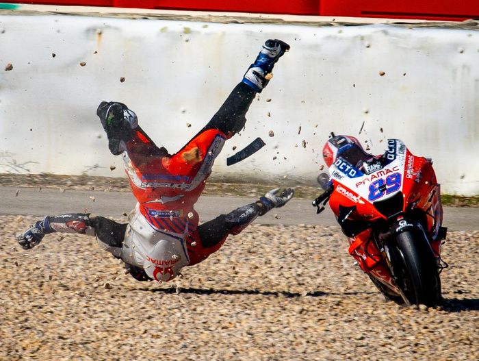 Jorge Martin mengalami cedera serius akibat kecelakaan pada sesi latihan bebas ketiga MotoGP Portugal