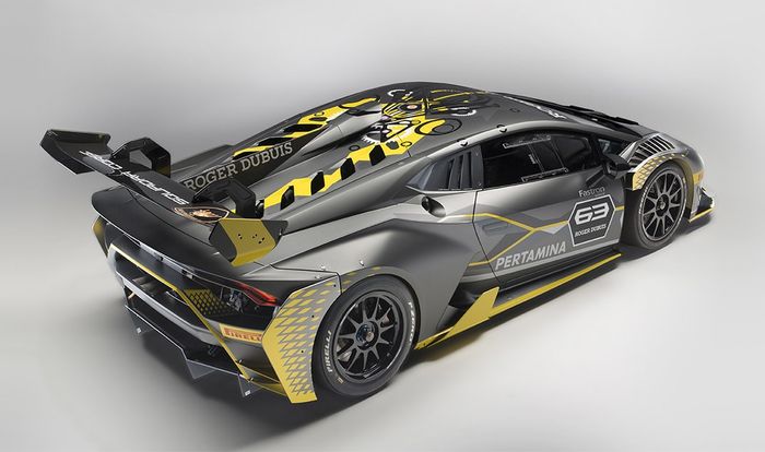Bodi  Huracan Super Trofeo Evo dikembangkan oleh tim insinyur balap Automobili Lamborghini, bekerja sama dengan Dallara Engineering dan Lamborghini Centro Stile