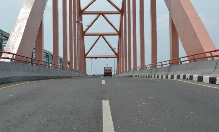 Jambatan Sembayat Baru II Gresik baru dua pekan dibuka