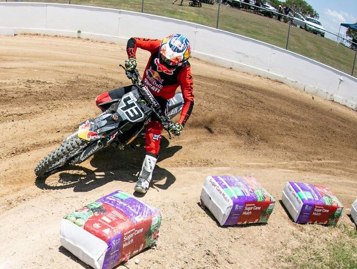 Jack Miller di Sirkuit Motocross