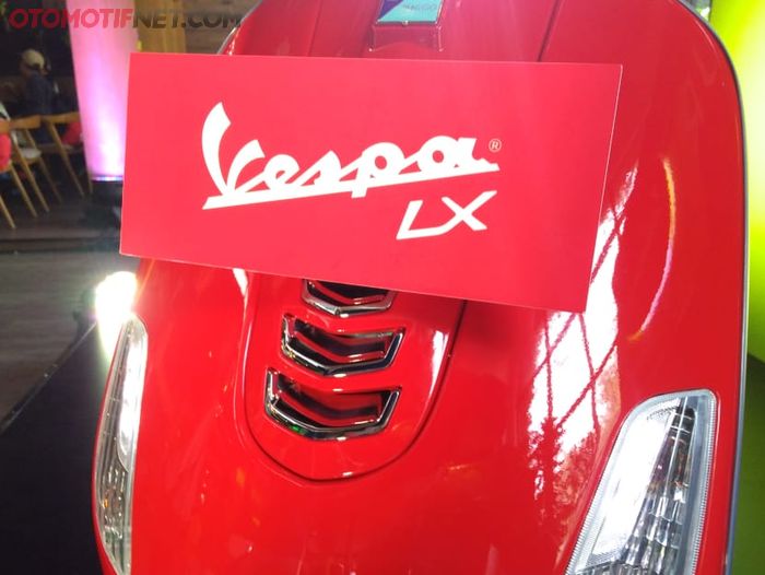 Vespa LX dasi depan dengan desain baru