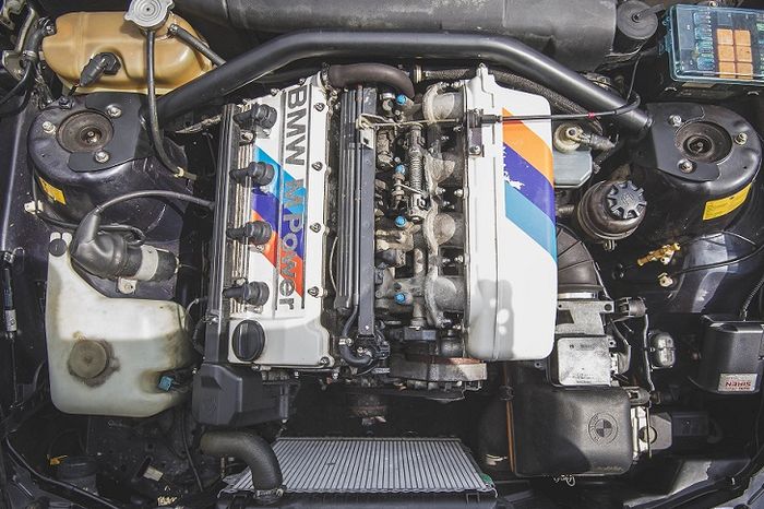 Mesin BMW M3 lansiran 1988sudah kena upgrade 