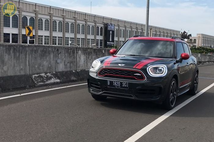 Mobil bergetar saat melaju kencang, bisa banyak penyebabnya