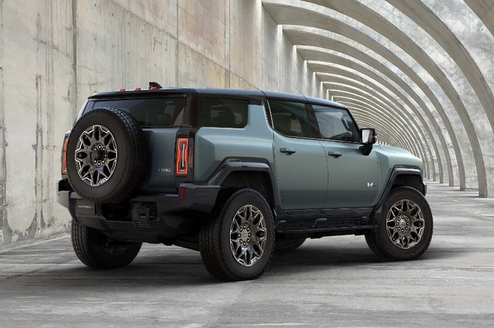 GMC Hummer EV SUV.