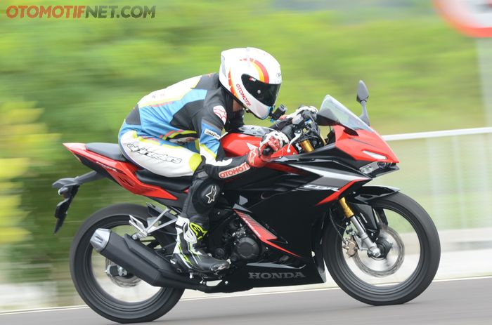 All New CBR150R sudah pakai assist and slipper clutch