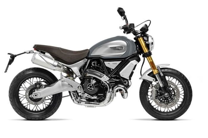 Kekar dengan ban lansiran Pirelli 